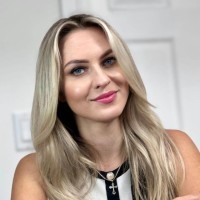 Ina Holubev